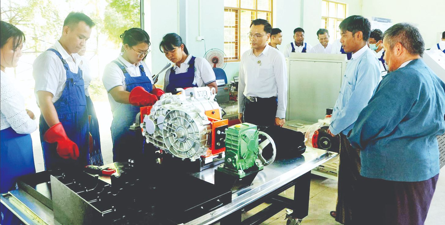 EV အလုပ်ရုံ